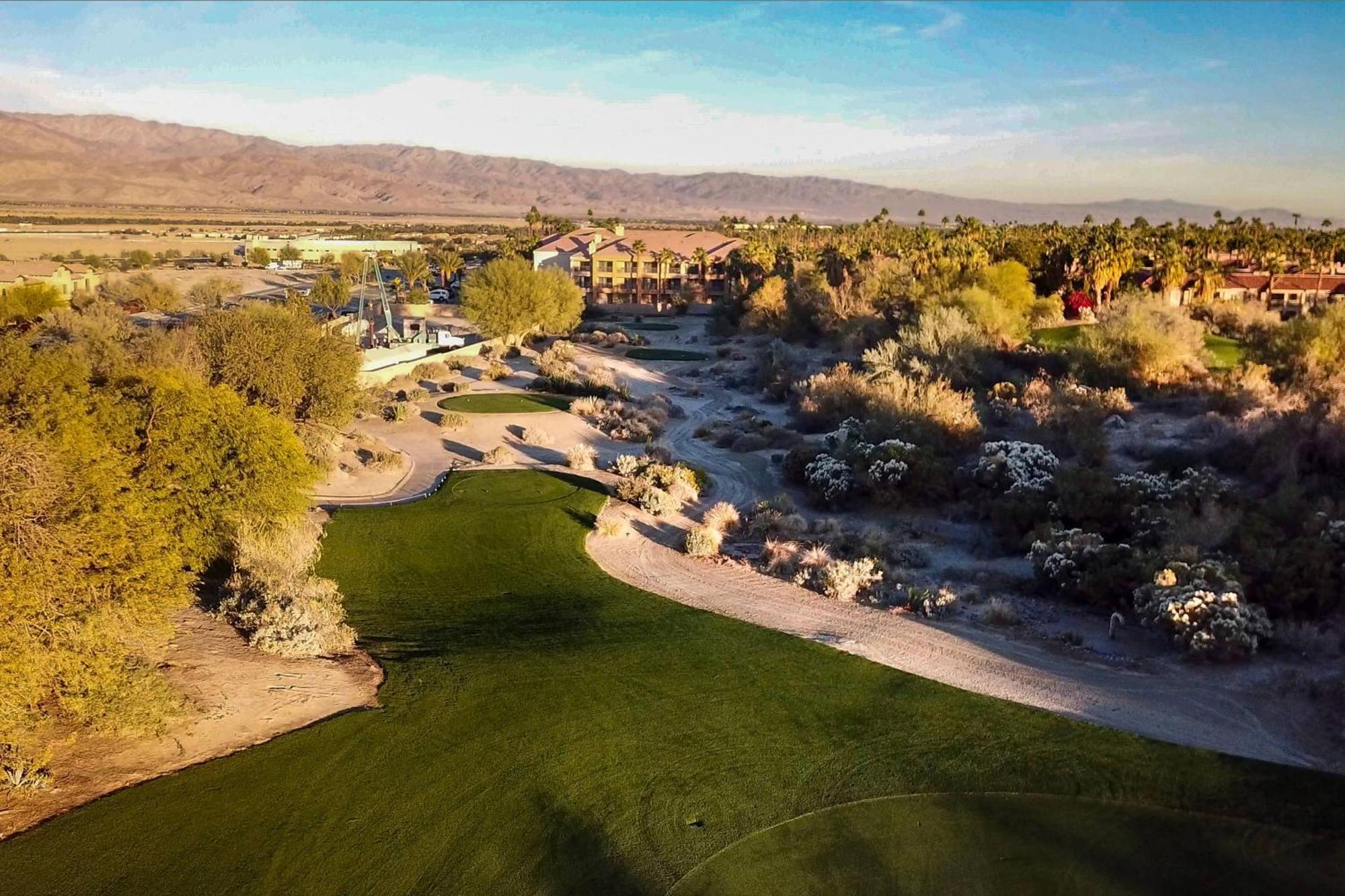 Courtyard Palm Desert Hotel Luaran gambar