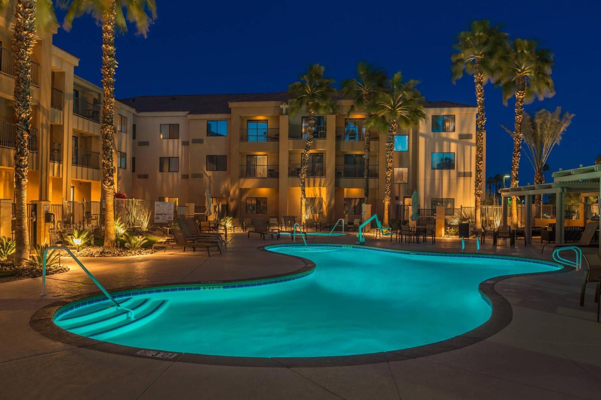 Courtyard Palm Desert Hotel Luaran gambar